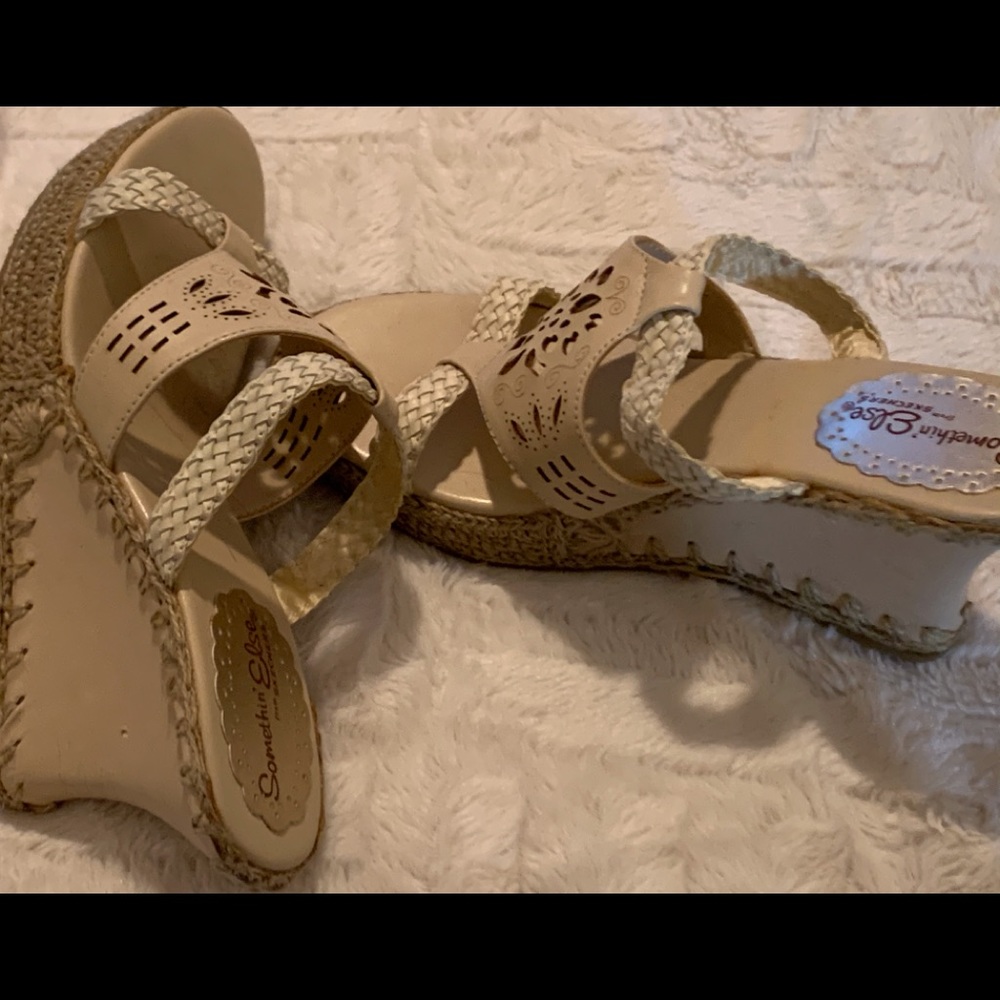 Beige wedges, never worn
